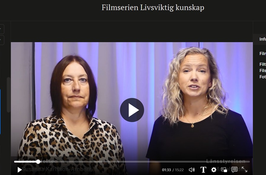 En bild på två kvinnor, en med ljust hår och en med mörkt hår